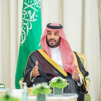 ولي العهد يتسلم أوراق اعتماد سفراء جدد لدى المملكة