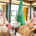 لقاء أمير تبوك مع عضو مجلس الشورى يعزز التنمية