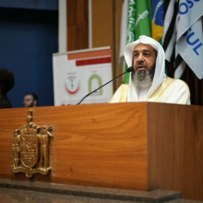 آل الشيخ: تحصين الشباب ضد التطرف أولوية بعصر الذكاء الاصطناعي