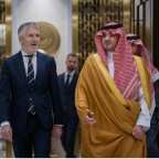 وزير الداخلية ونظيره الإسباني يبحثان تعزيز التعاون الأمني