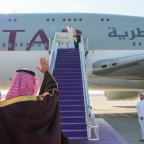 أمير قطر يغادر الرياض وولي العهد يودعه: دلالات الزيارة والعلاقات
