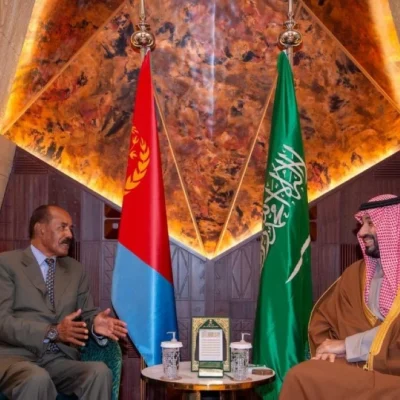 ولي العهد يلتقي رئيس إريتريا.. بحث العلاقات وأمن البحر الأحمر