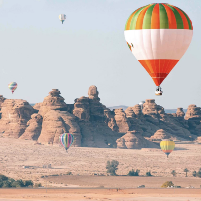 السياحة في السعودية 2025: إنفاق تاريخي بـ 300 مليار ريال