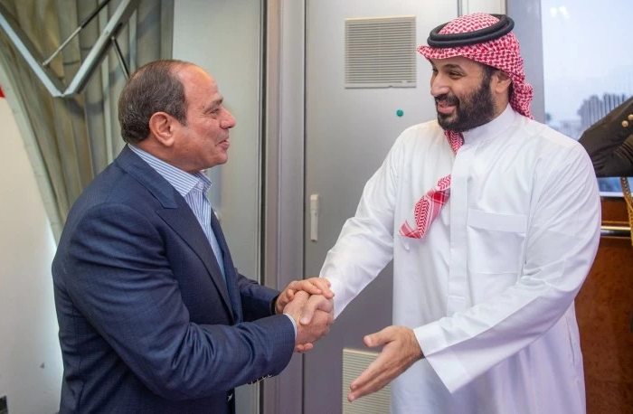 ولي العهد يستقبل الرئيس المصري في جدة لتعزيز العلاقات