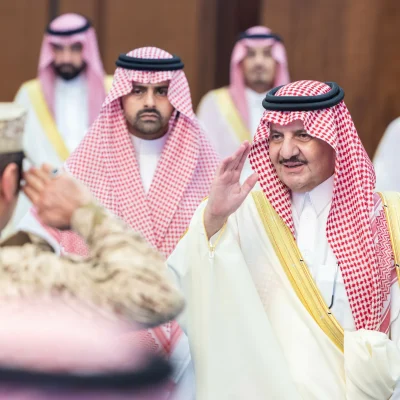 أمير المنطقة الشرقية يستقبل المهنئين بعيد الفطر المبارك