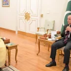 رئيس وزراء باكستان يستقبل وزير الخارجية السعودي اليوم