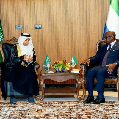 سعود آل مساعد يقدم أوراق اعتماده: سفير السعودية في سيراليون