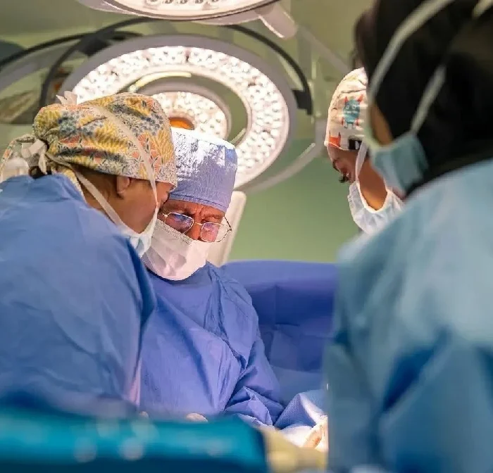 إنجاز طبي: نجاح عملية فصل توأم ملتصق سعودي بالرياض