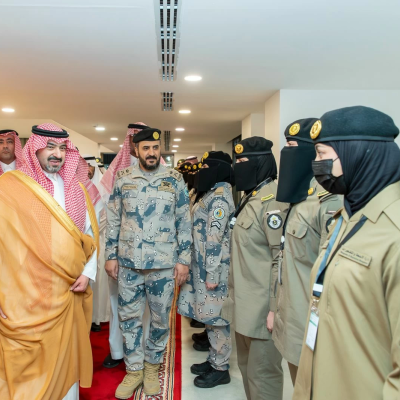 نائب أمير تبوك يقف على جهود خدمة الحجاج في منفذ حالة عمار