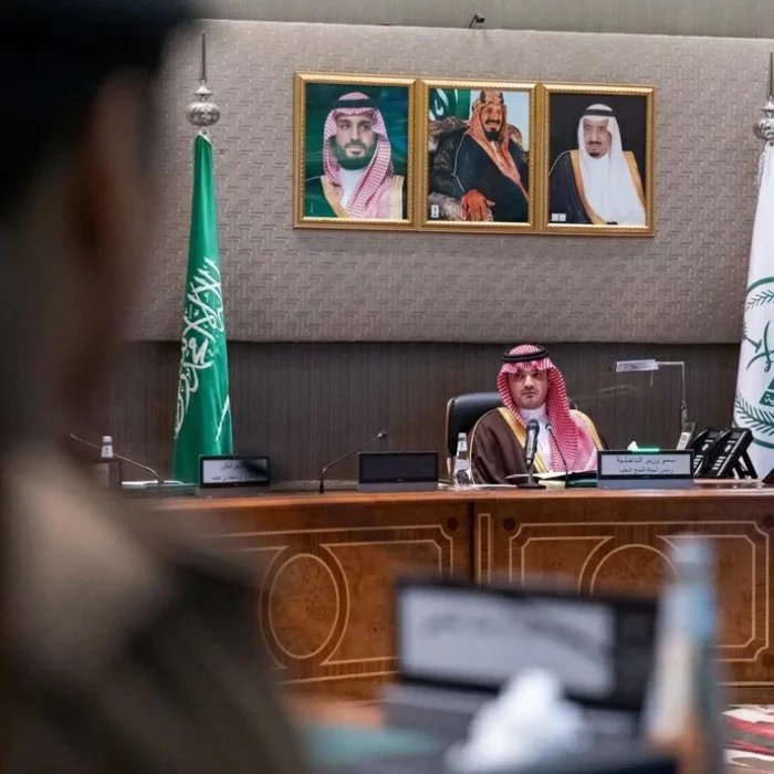 وزير الداخلية يؤكد جاهزية استكمال خطط الحج بنجاح تام