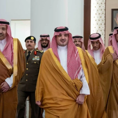 وزير الداخلية يلتقي أمير الباحة لبحث التنمية والأمن