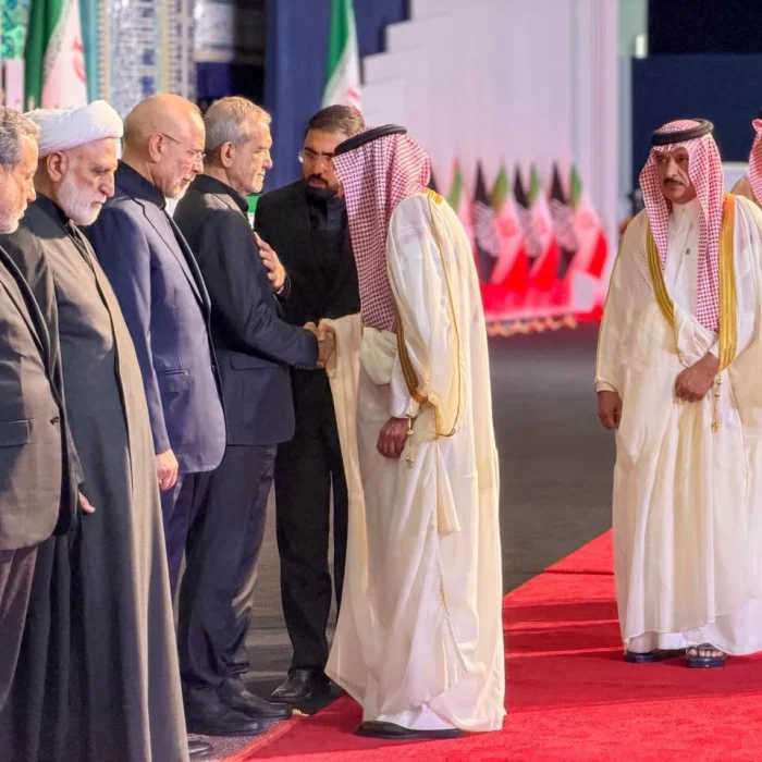 تعازي القيادة السعودية لإيران في وفاة علي خامنئي