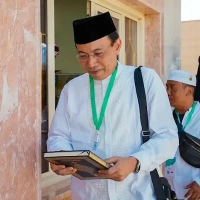 الجهود السعودية في خدمة الإسلام والمسلمين: إشادة دولية واسعة