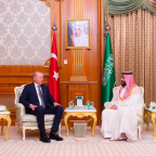 تطور العلاقات السعودية التركية: لقاء ولي العهد وأردوغان