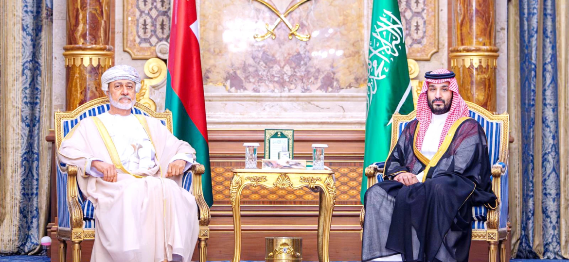 تطور العلاقات السعودية العمانية: لقاء ولي العهد وسلطان عمان