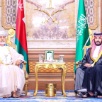 تطور العلاقات السعودية العمانية: لقاء ولي العهد وسلطان عمان